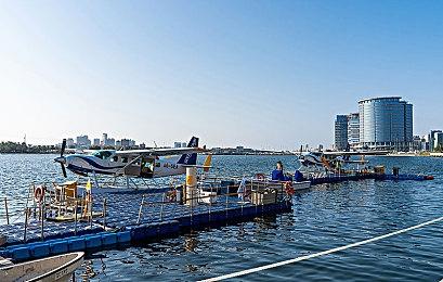 《生化危机4：重制版》开篇过场动画泄露 警员作死